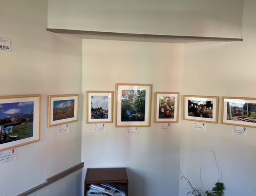 写真コンテスト入賞作品を追分駅で展示